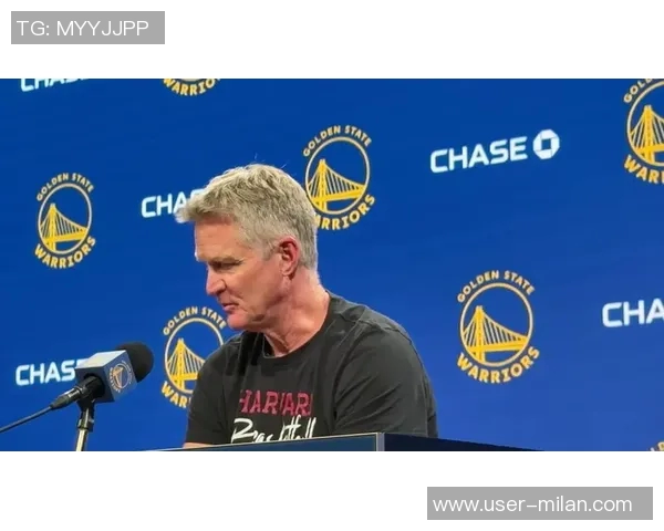 科尔称赞库明加成长显著角色定位清晰出手减少无所畏惧